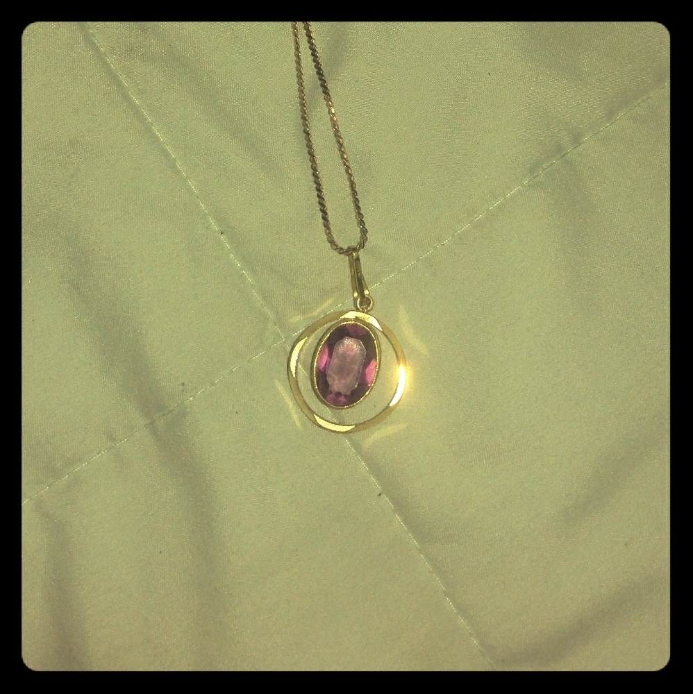 Vintage purple stone gold toned necklace